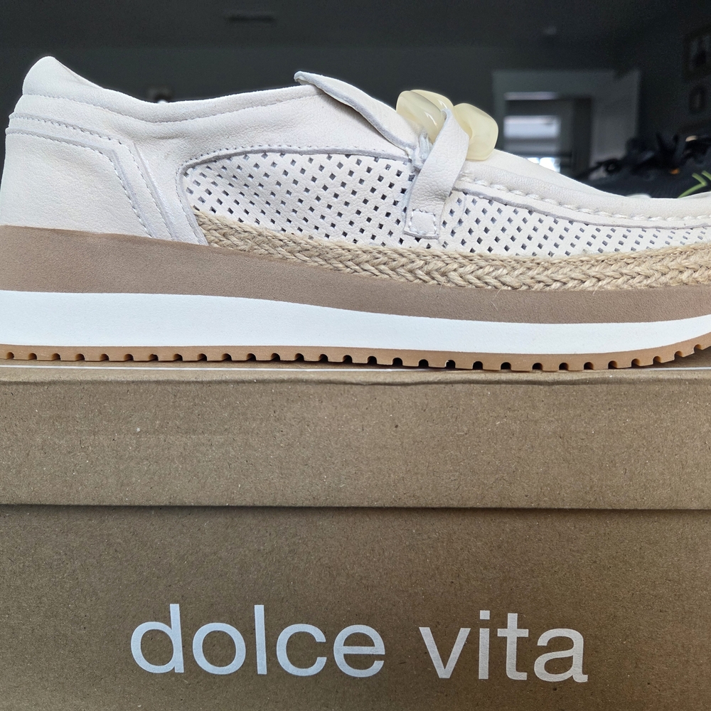 Dolce Vita Women's Cream and Tan Loafers